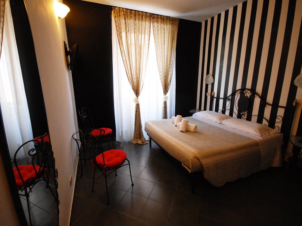 Romadelante Hotel Luaran gambar